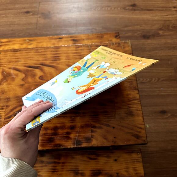 PJ Library Is It Purim Yet? Jewish Paperback Book - Picture 10 of 10